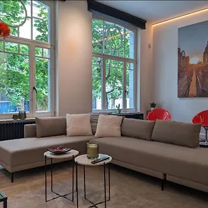 Luxe En Authenticiteit , Antwerpen België